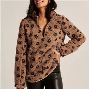 Abercrombie Soft AF Leopard Sherpa